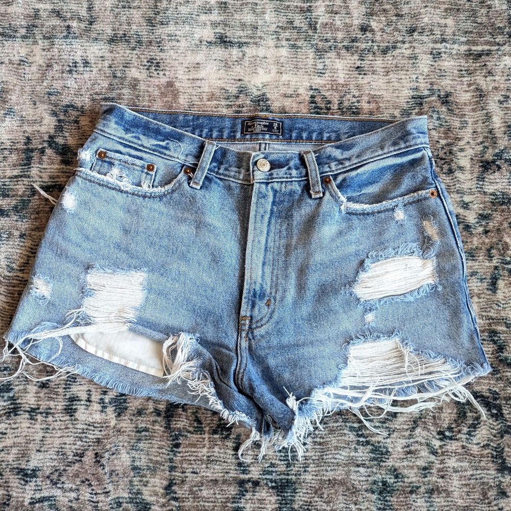Abercrombie & Fitch "Annie High Rise Short" denim jean shorts, size 6/28
